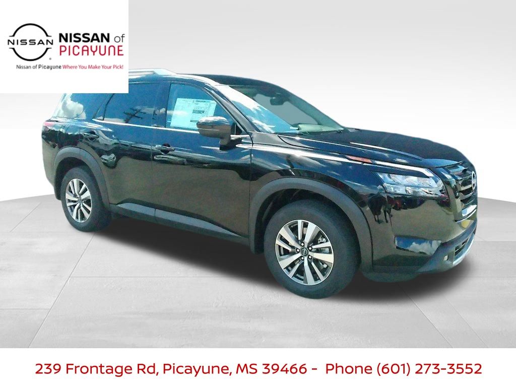 2025 Nissan Pathfinder SL's photo