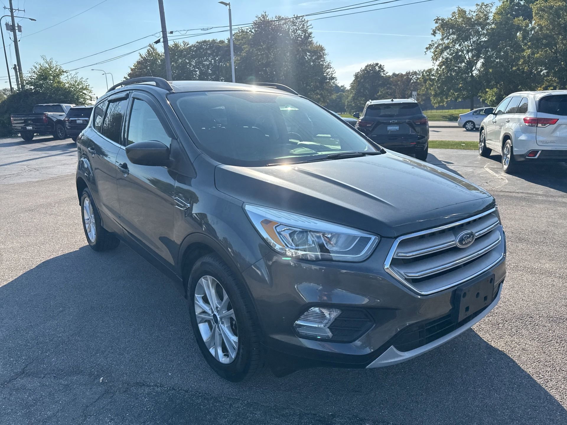 2019 Ford Escape SEL photo 2