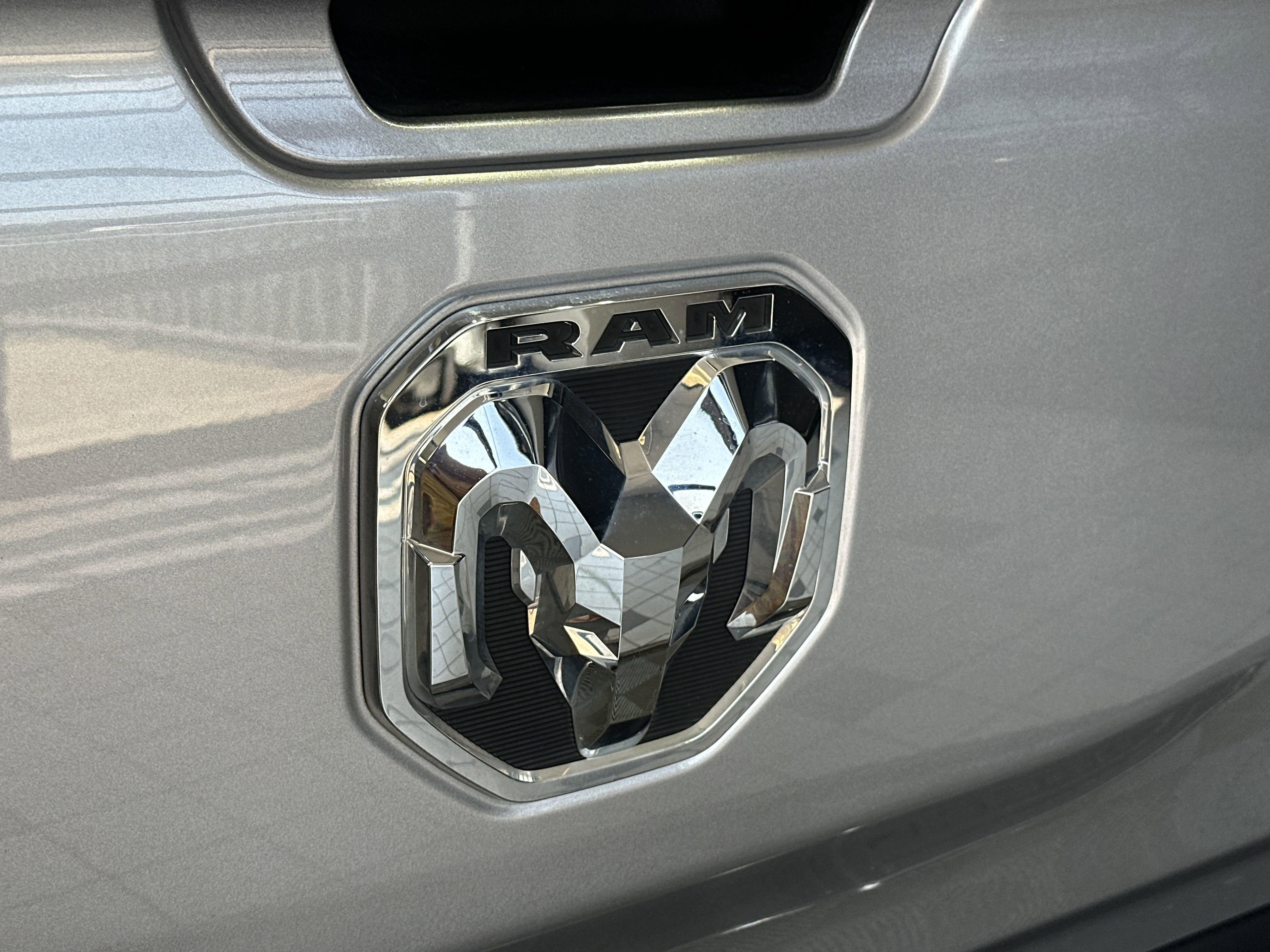2022 Ram 1500 Laramie photo 20