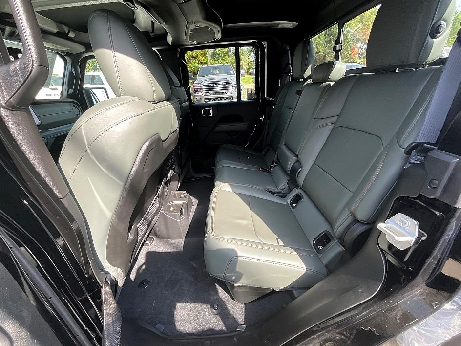2025 Jeep Gladiator Mojave photo 25