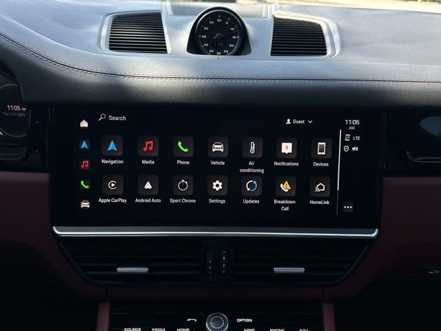2023 Porsche Cayenne Coupe Base photo 12