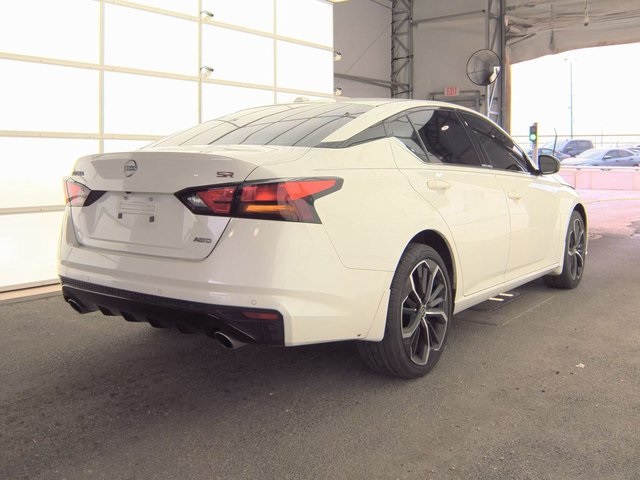 2024 Nissan Altima 2.5 SR photo 3