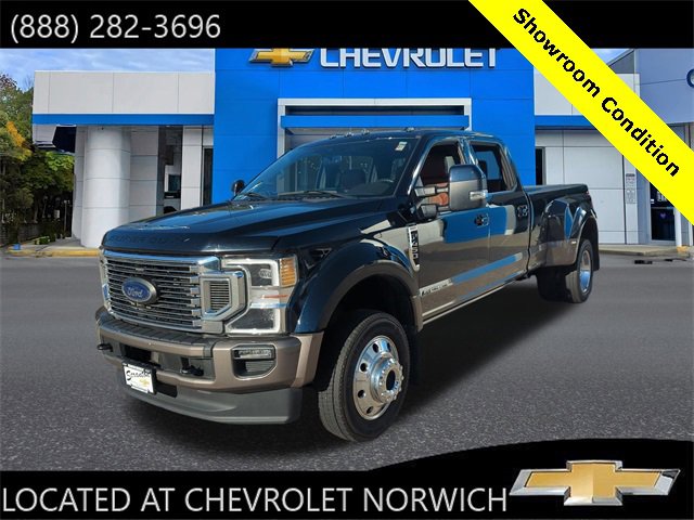 2022 Ford F-450 Super Duty King Ranch's photo