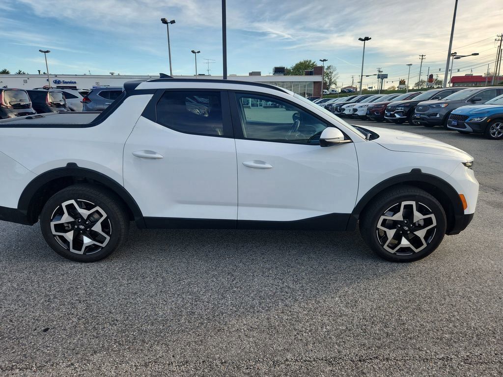 2024 Hyundai Santa Cruz Limited photo 3
