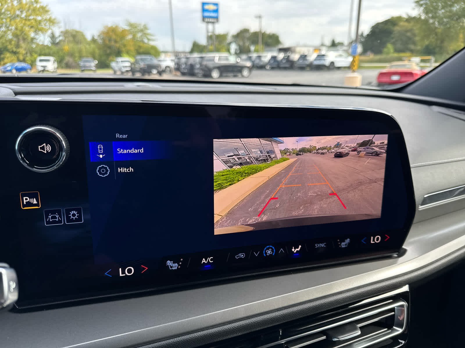 2026 Chevrolet Traverse photo 27