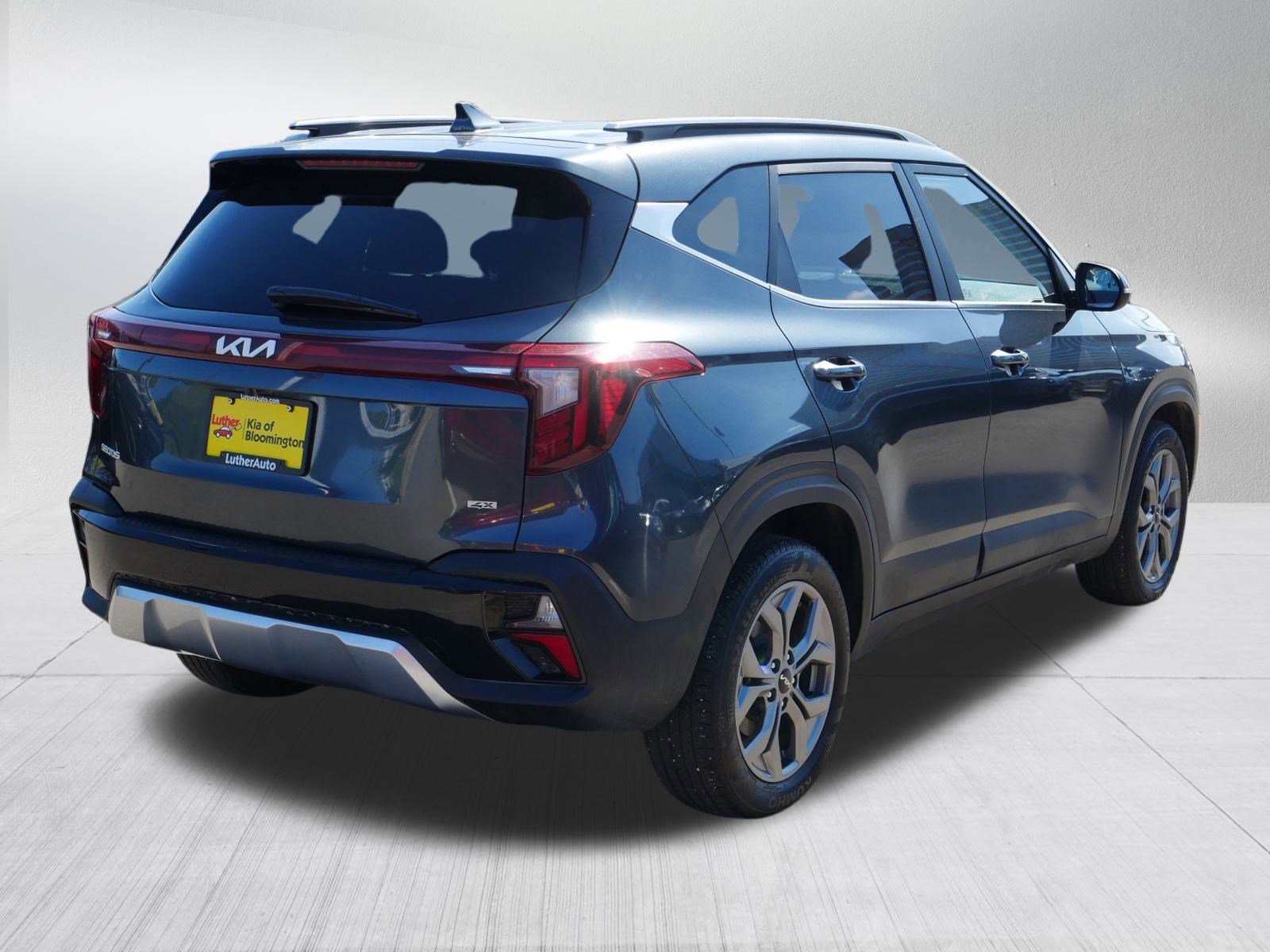 2024 Kia Seltos S X-Line photo 5