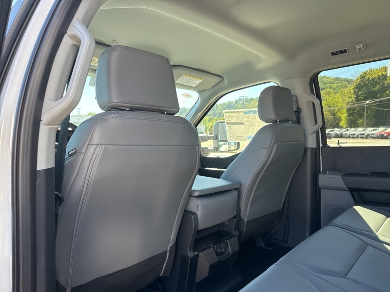 2026 Ford F-350 photo 15