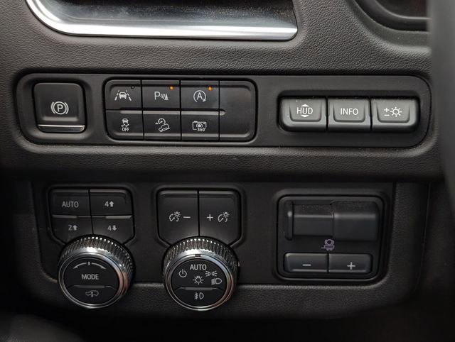 2024 Gmc Yukon AT4 photo 13