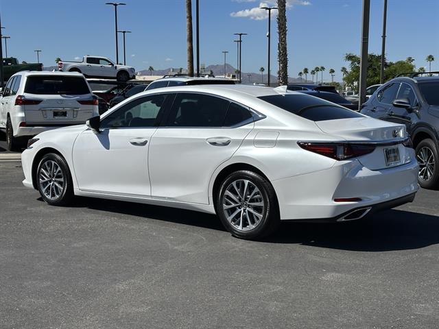 2025 Lexus ES Base photo 6