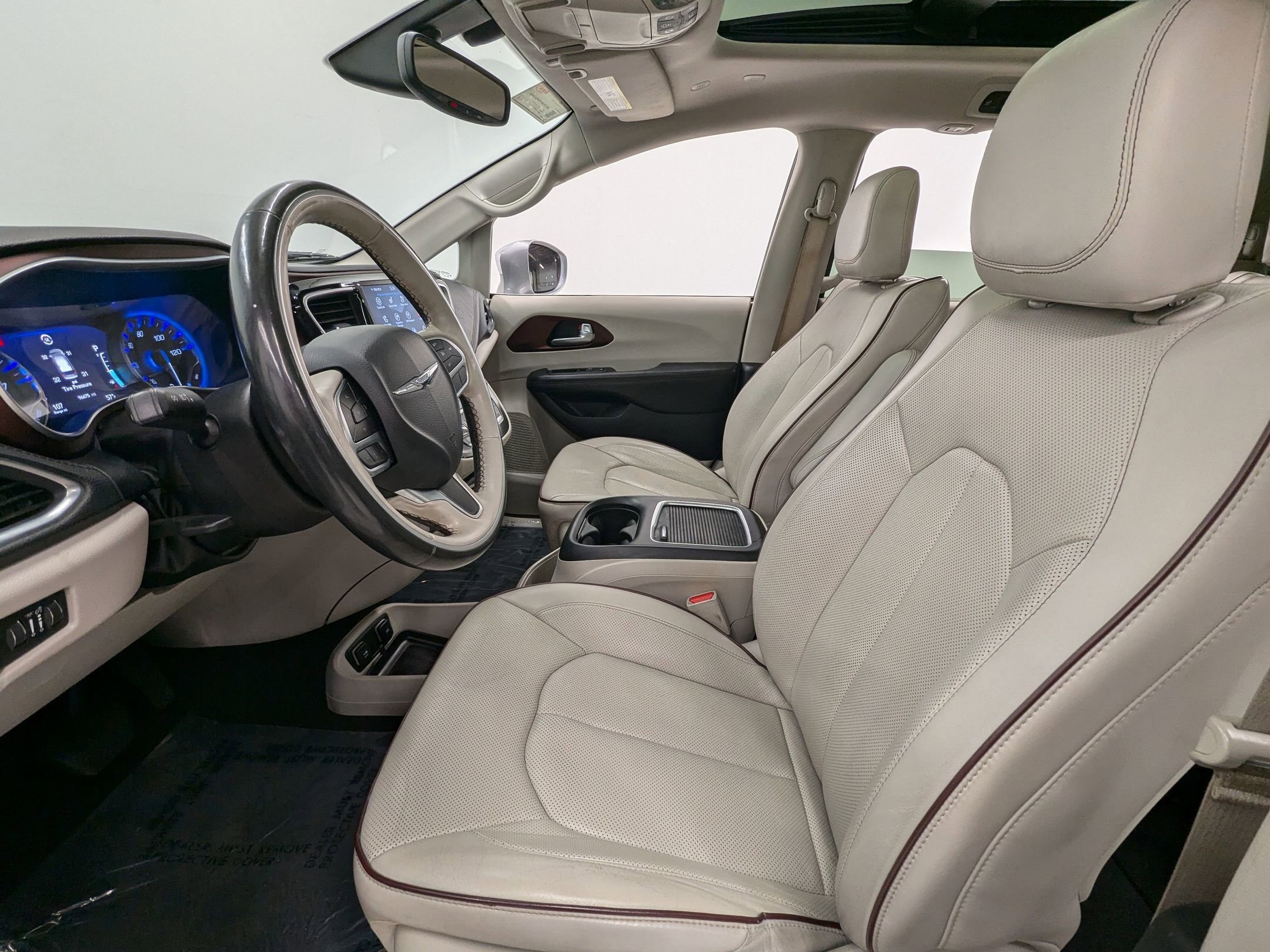 2020 Chrysler Pacifica Limited photo 4