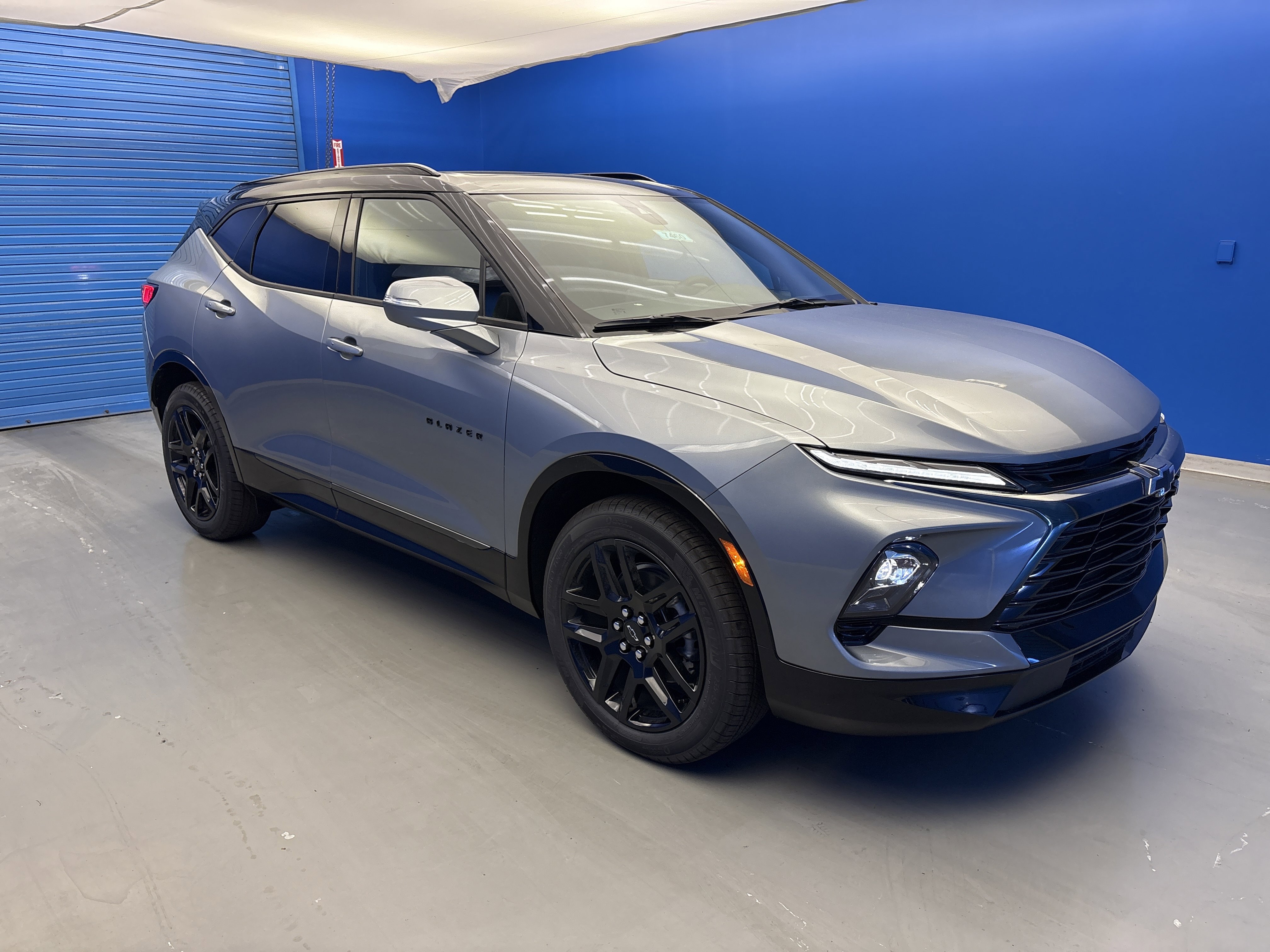 2025 Chevrolet Blazer RS photo 2