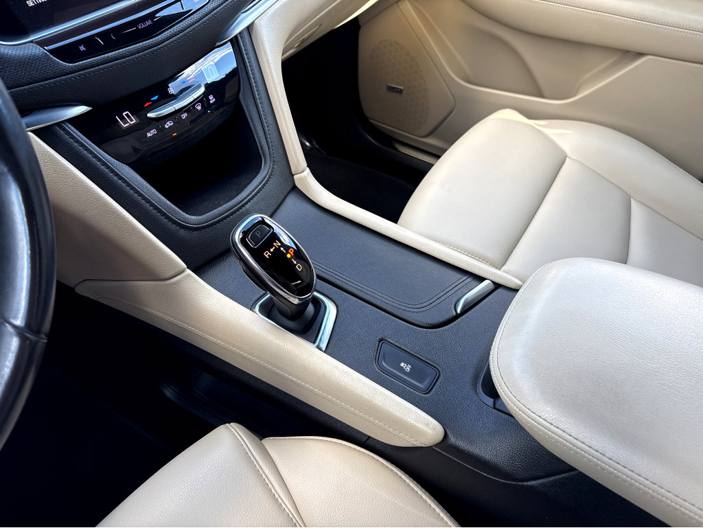 2018 Cadillac XT5 Base photo 9