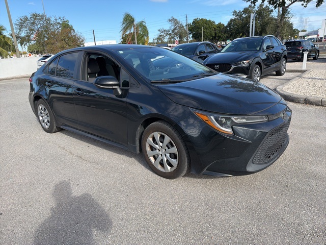 2020 Toyota Corolla LE photo 3