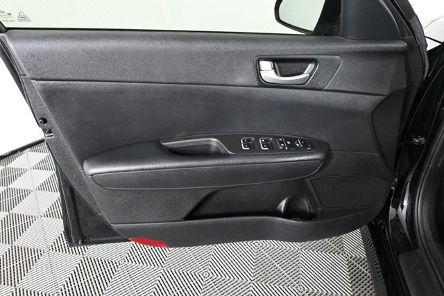 2017 Kia Optima 1.6T LX photo 18