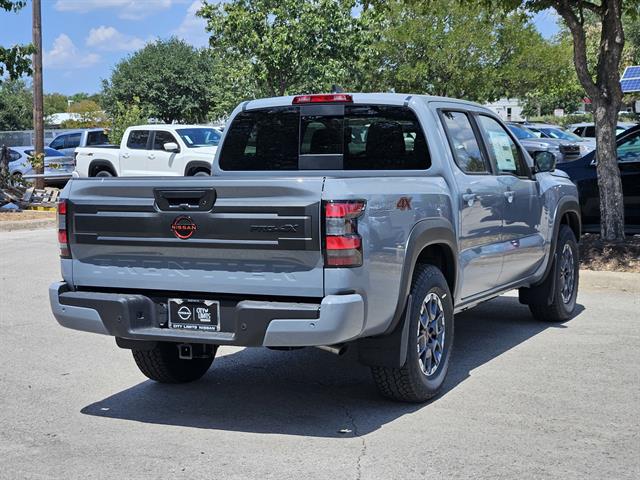 2025 Nissan Frontier Crew Cab PRO-4X photo 3