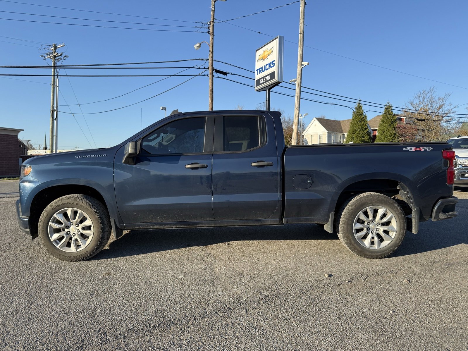 2022 Chevrolet Silverado 1500 Custom photo 3