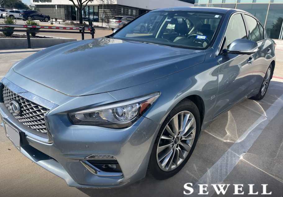2018 INFINITI Q50 LUXE