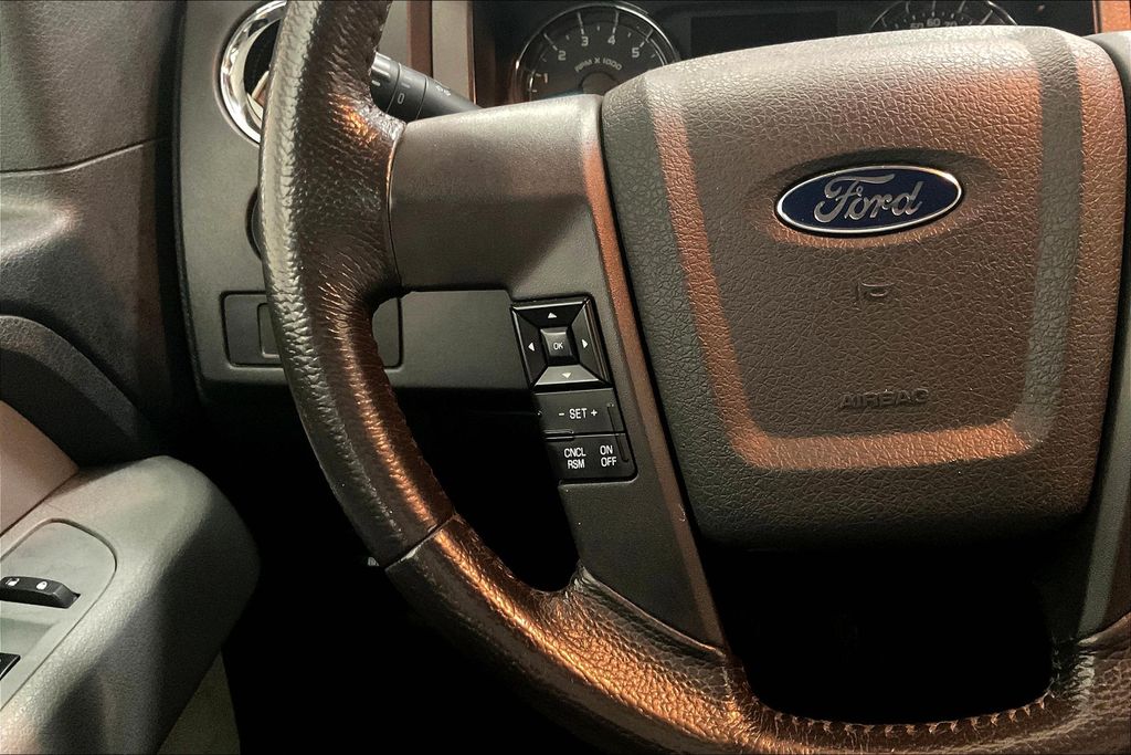 2014 Ford F-150 XLT photo 15