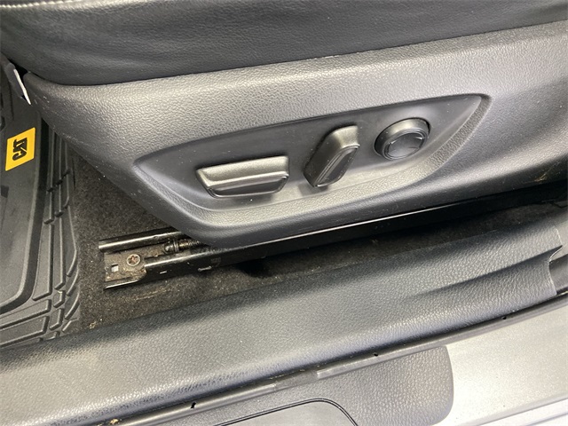 2021 Toyota Camry XSE photo 21