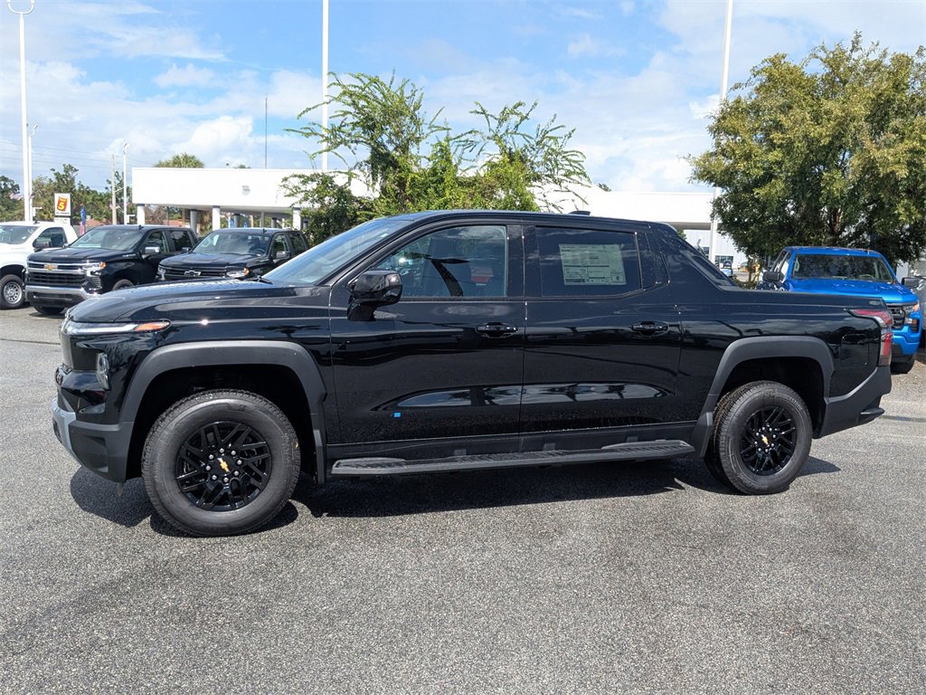 2026 Chevrolet Silverado EV LT photo 6