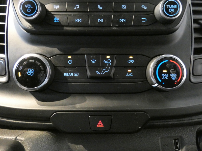2022 Ford Transit Cargo Van photo 9