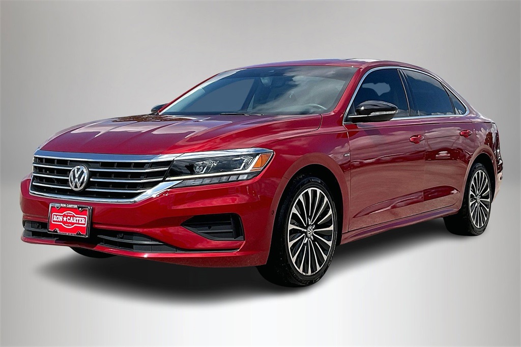 2022 Volkswagen Passat 2.0T Limited photo 3