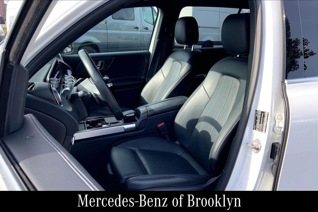 2021 Mercedes Benz GLB 250 4MATIC photo 7