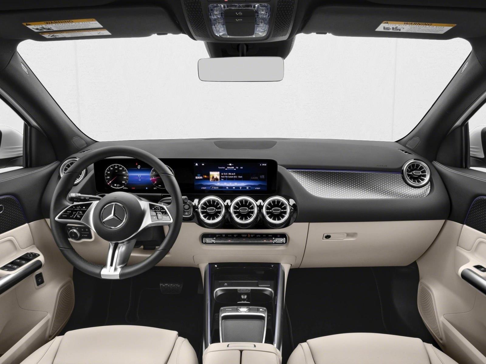 2026 Mercedes Benz GLA 250 4MATIC photo 4