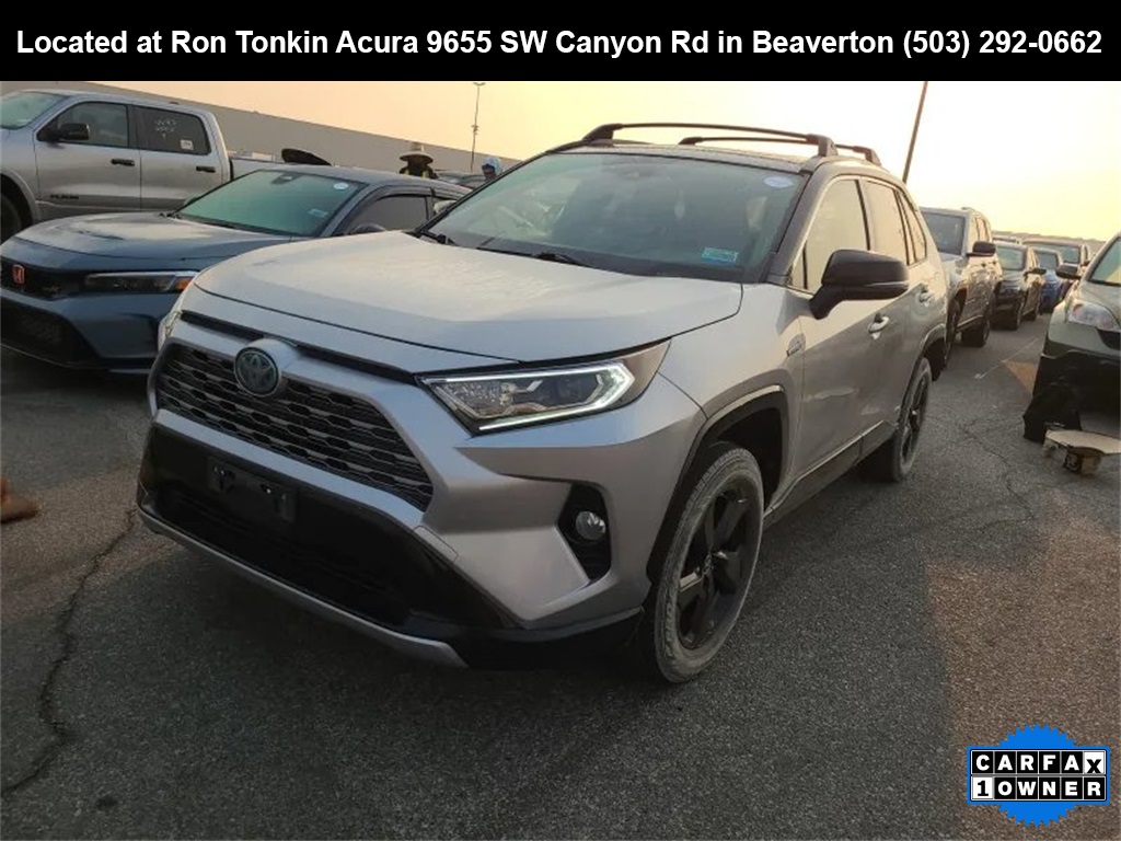 2019 Toyota RAV4 Hybrid XSE photo 3