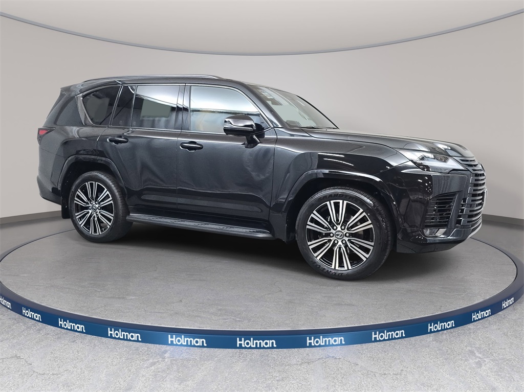 2026 Lexus LX 600 Luxury photo 2