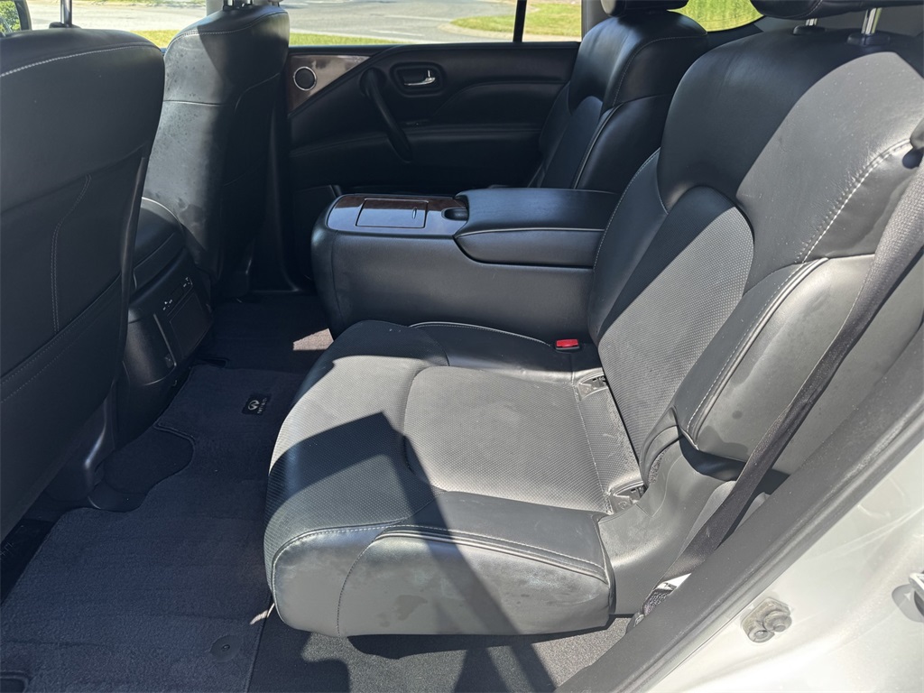 2019 Infiniti QX80 Luxe photo 12