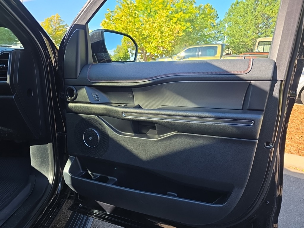 2020 Ford Expedition MAX Limited photo 21