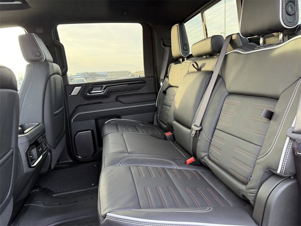 2026 GMC SIERRA HD - Image 32