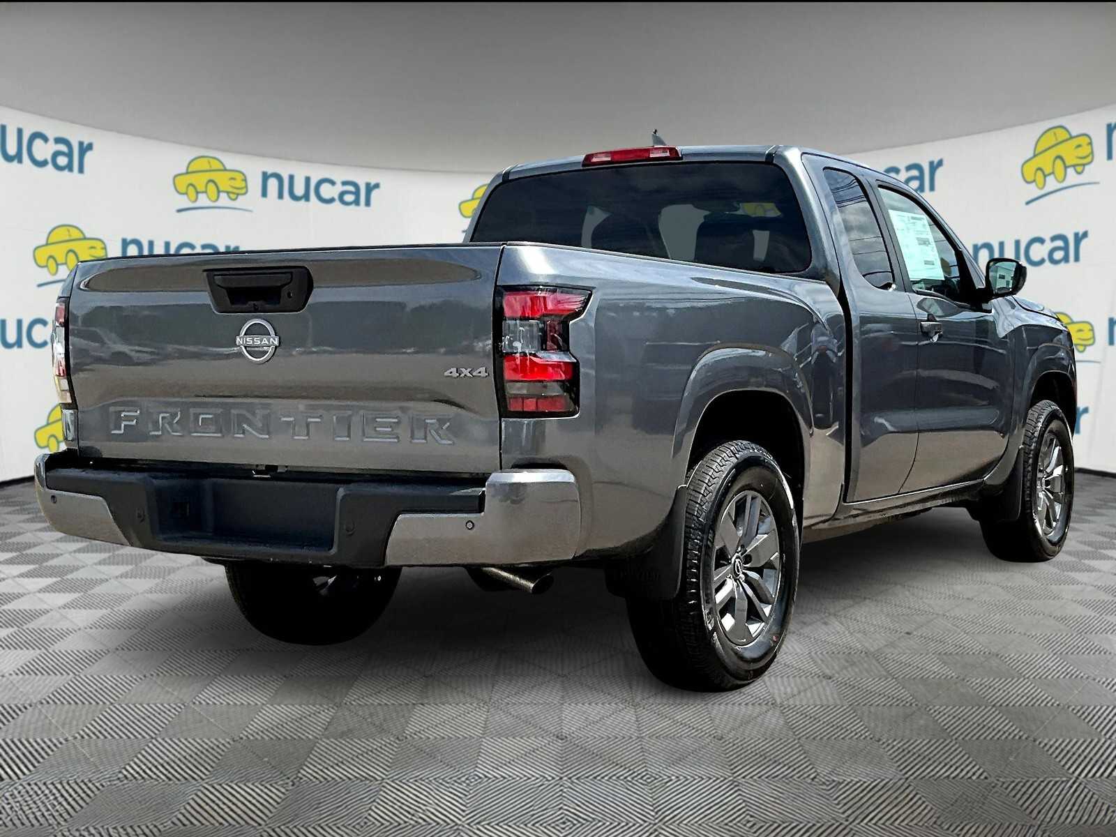 2025 Nissan Frontier SV photo 6