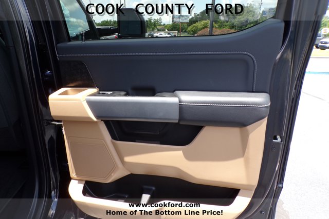 2023 Ford F-150 XLT photo 13