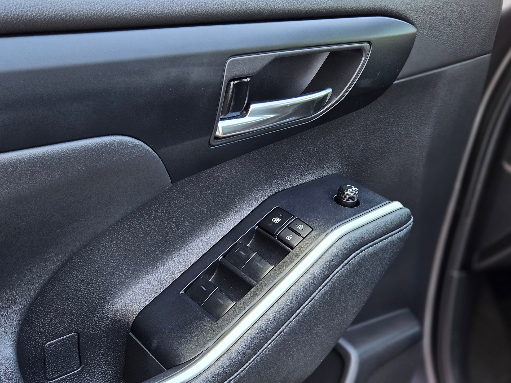 2024 Toyota Highlander XLE photo 21