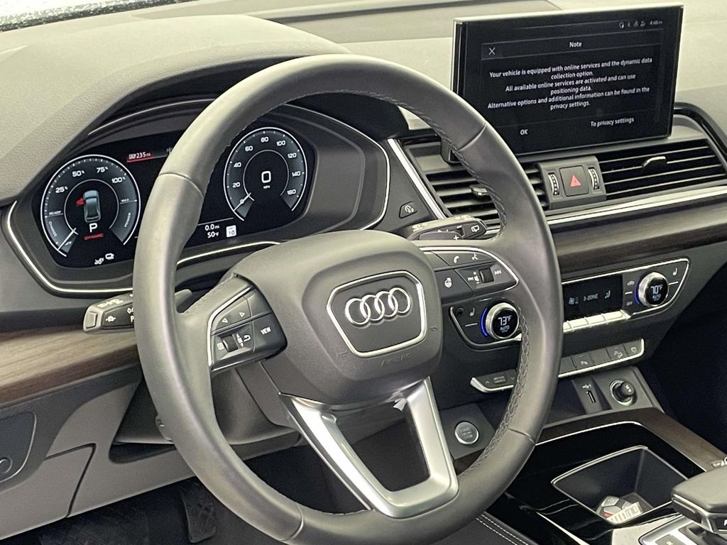 2025 Audi Q5 55 Premium Plus photo 3