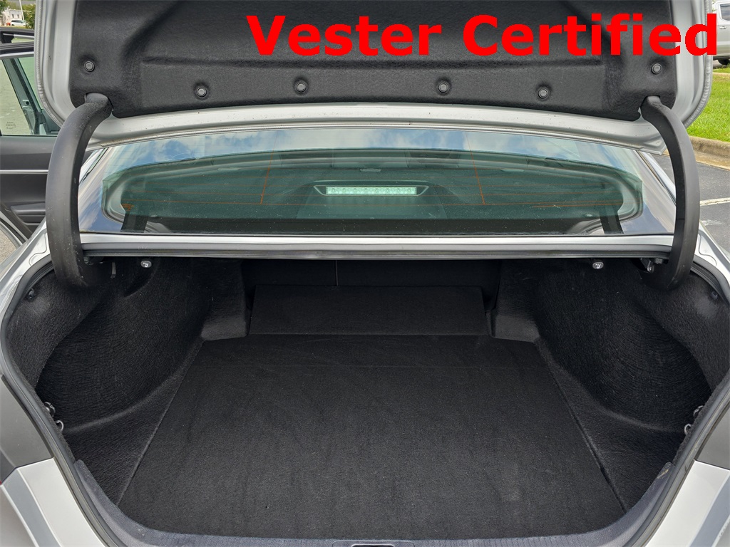 2023 Toyota Camry SE photo 13
