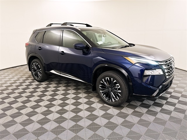 2026 Nissan Rogue Platinum's photo