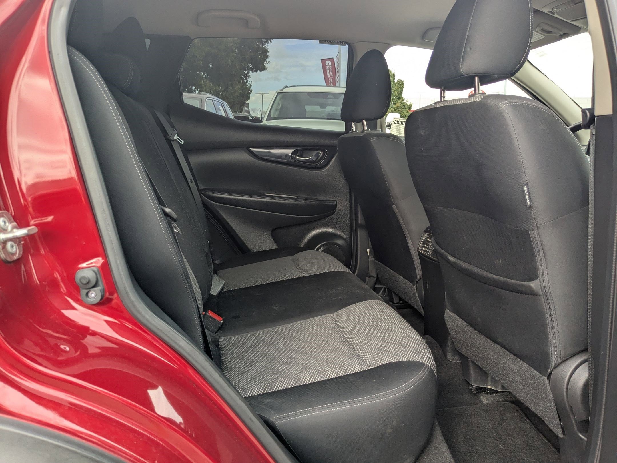 2019 Nissan Rogue Sport SV photo 28