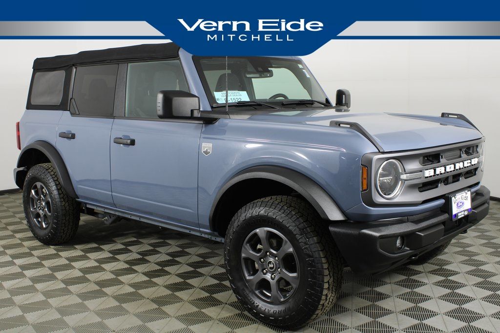 2023 Ford Bronco 4-Door Big Bend's photo