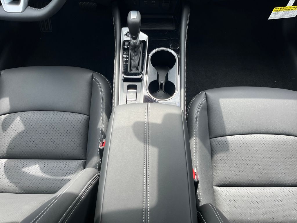 2025 Nissan Altima SL photo 33
