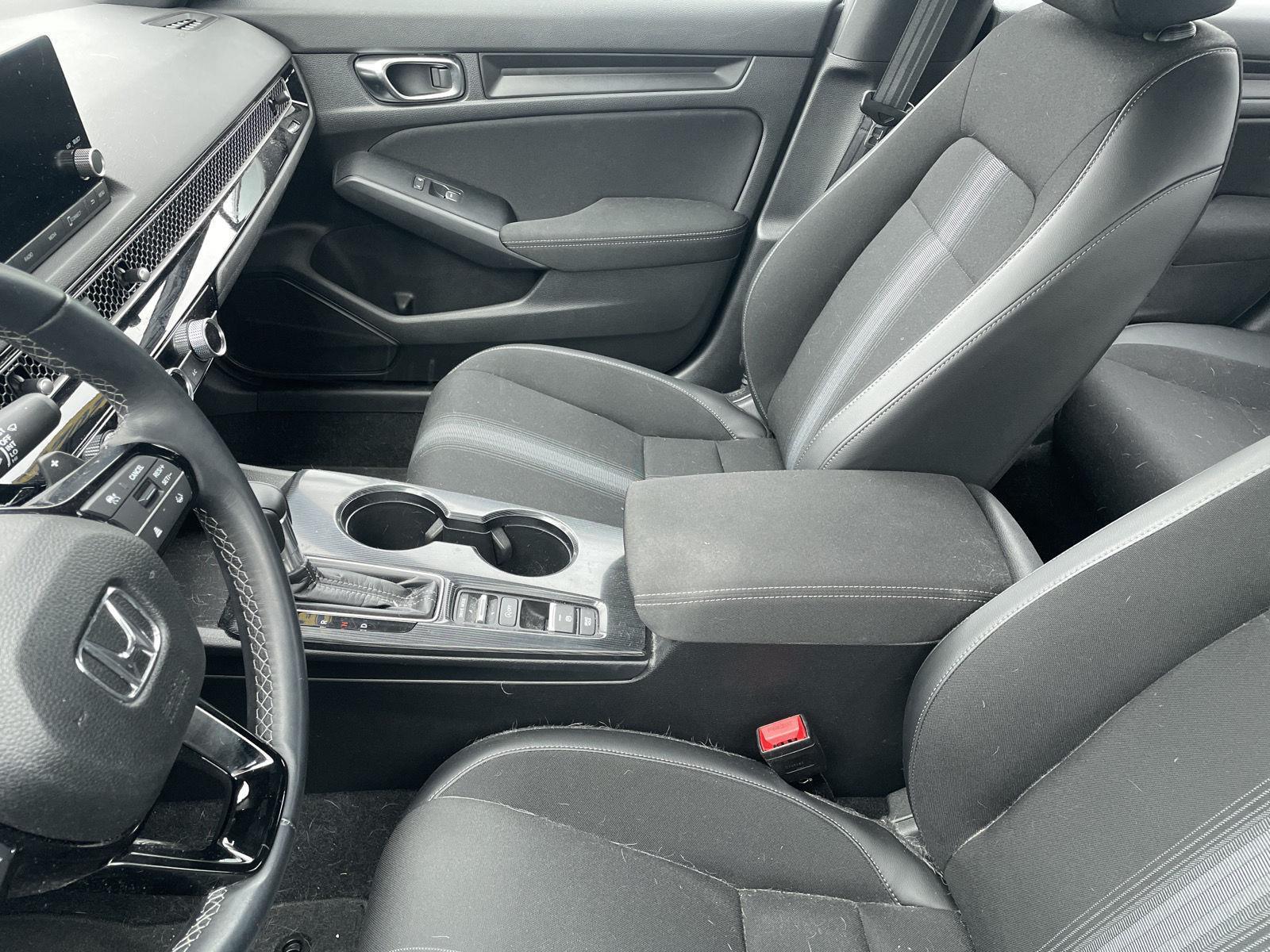 2023 Honda Civic Sport photo 4