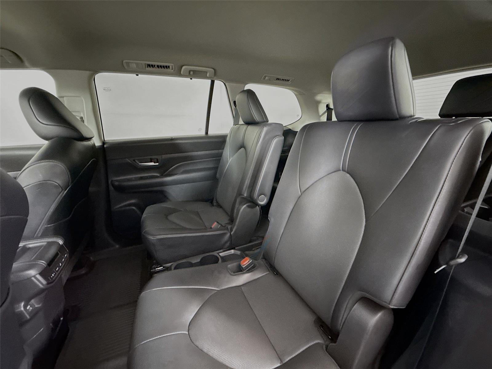 2024 Toyota Grand Highlander XLE photo 31