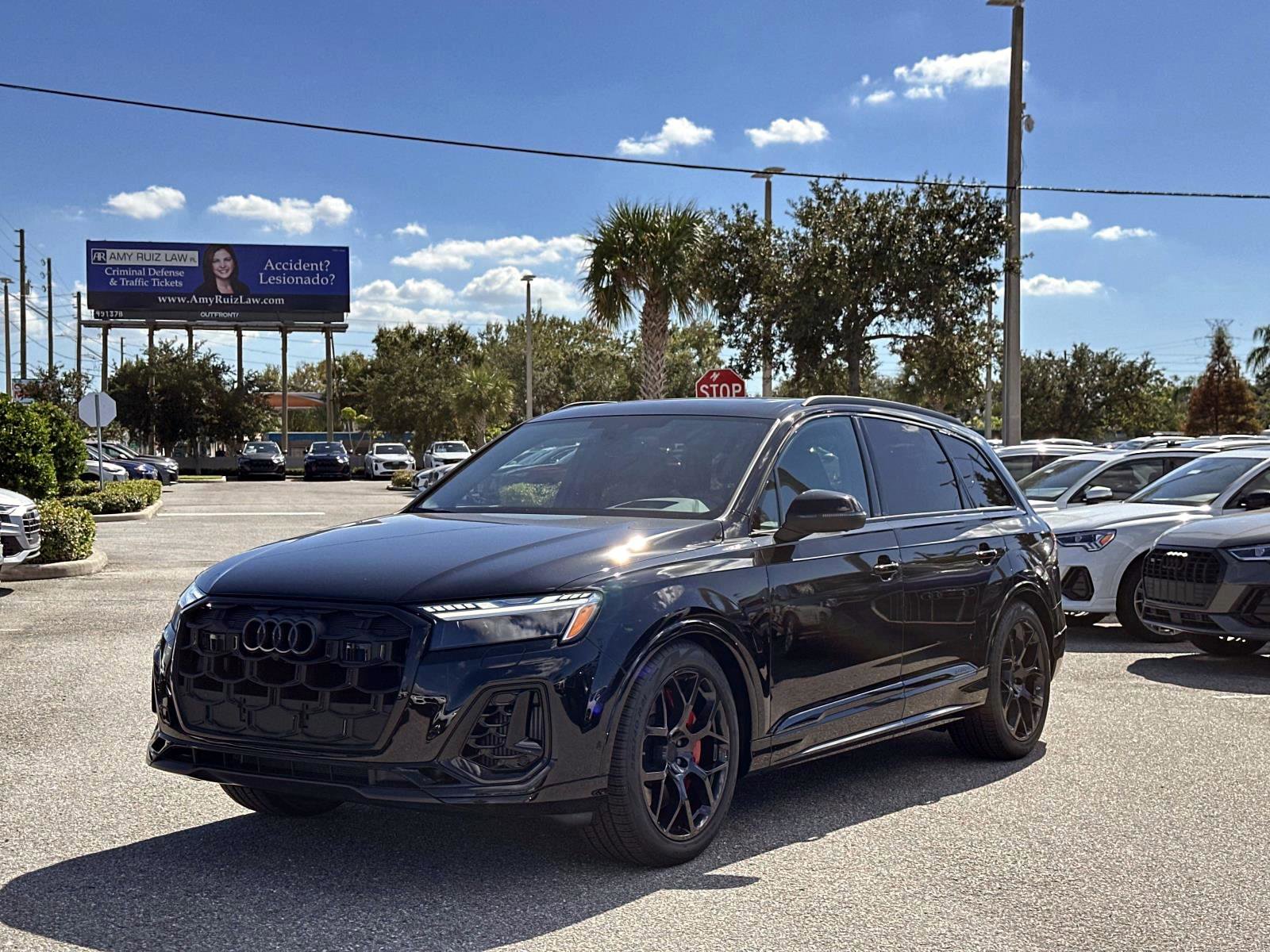 2026 Audi SQ7 Prestige photo 2