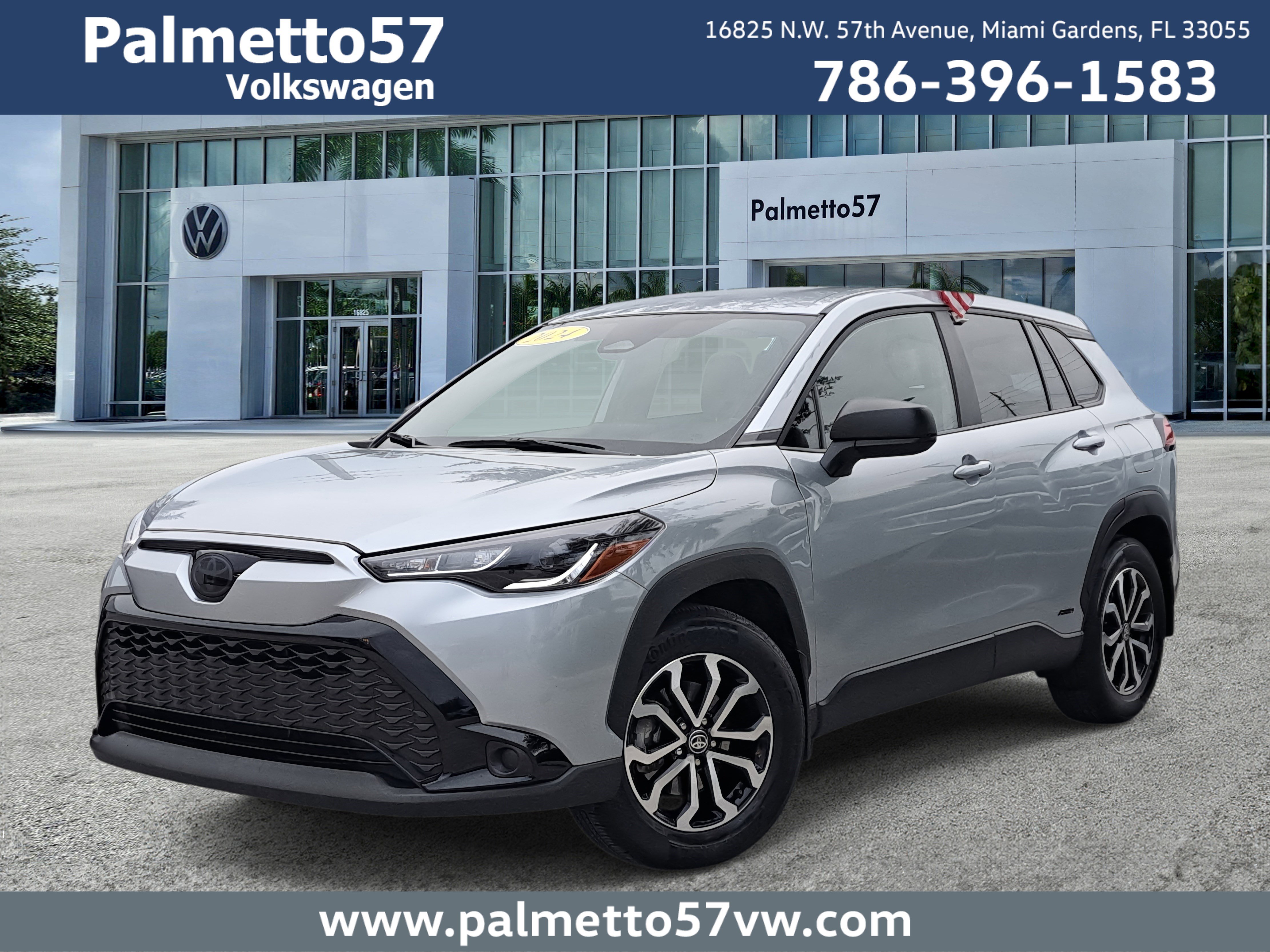 2024 Toyota Corolla Cross S's photo