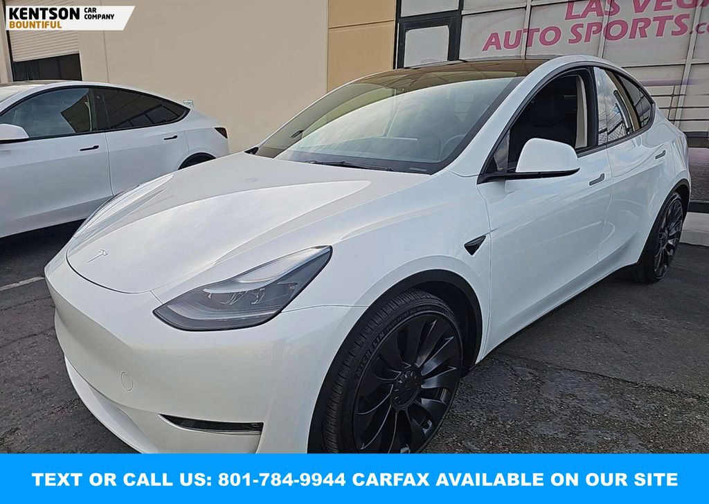 2023 Tesla Model Y Performance's photo