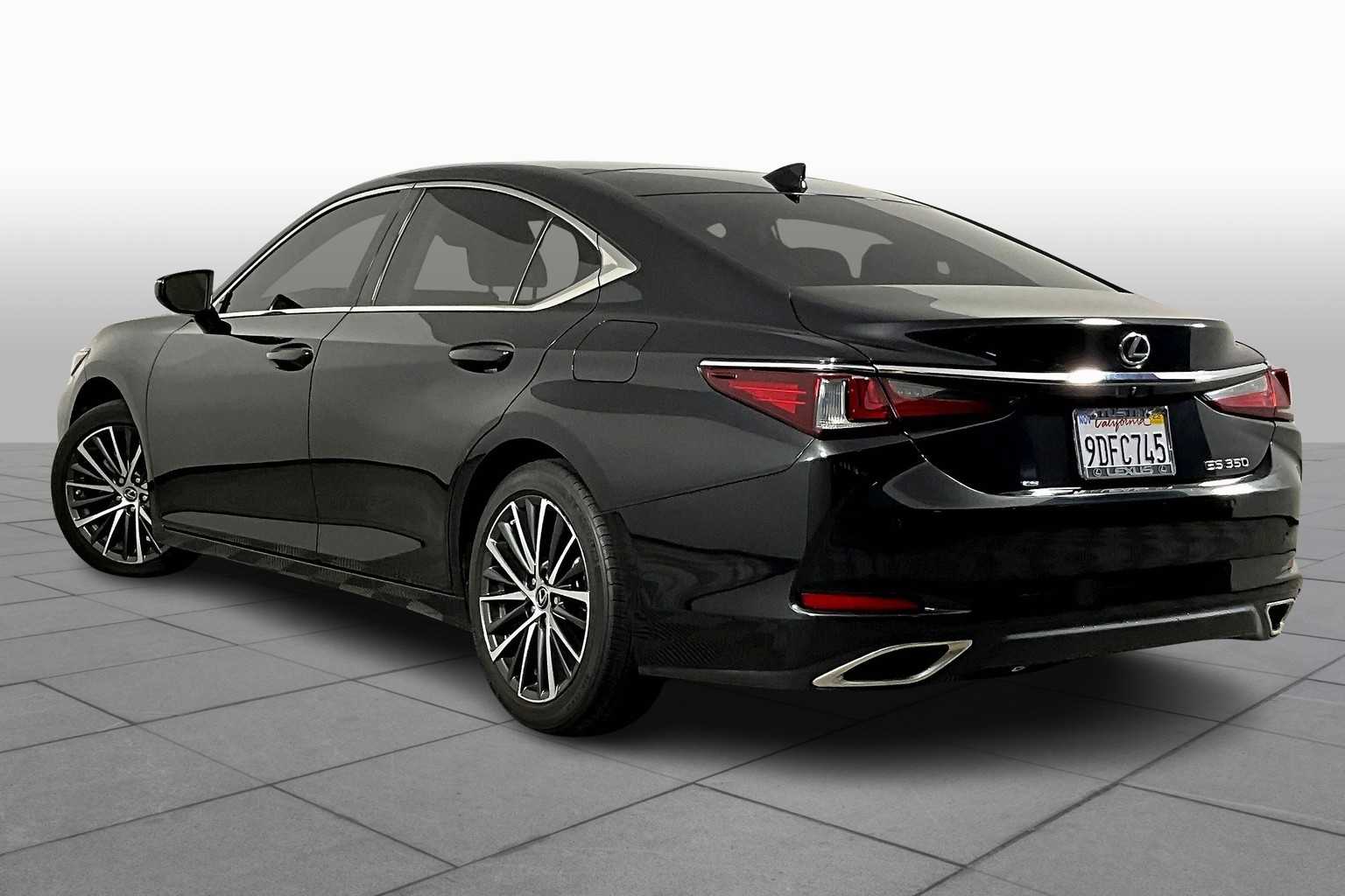 2023 Lexus ES Premium photo 11
