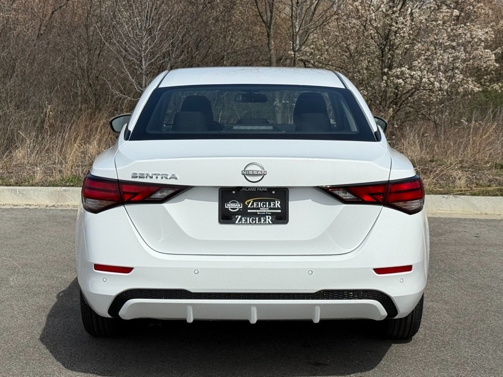 2025 Nissan Sentra S photo 9