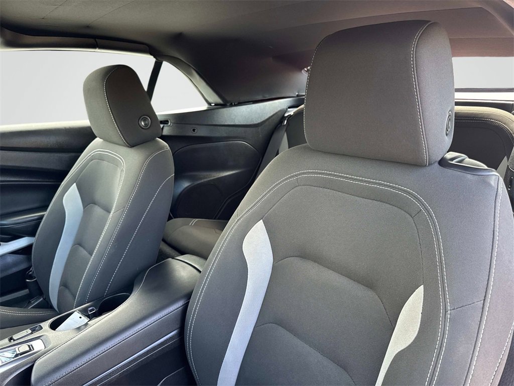 2020 Chevrolet Camaro 1LS 1LT photo 13